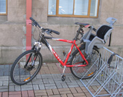 museum-building-bike-rack3.jpg